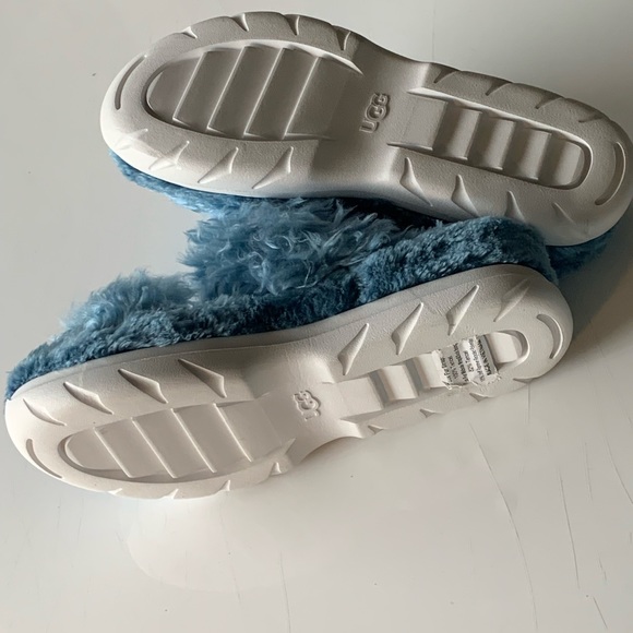 UGG Fluff Sugar Sandal 12 - Picture 8 of 9